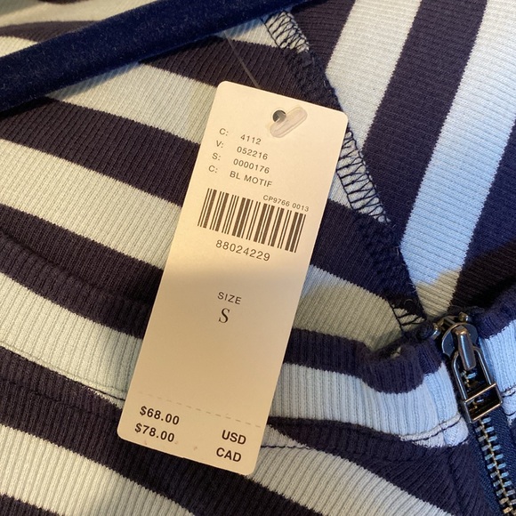 NWT Maeve Front Zip Scoop Neck Blue Striped Top. Size Small. - Picture 9 of 9